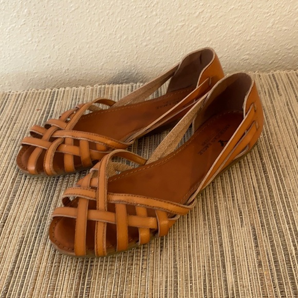 American Eagle Outfitters Shoes - 🎉Host Pick🎉American Eagle SZ 8 Huaraches